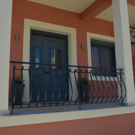 Terracotta Apartment