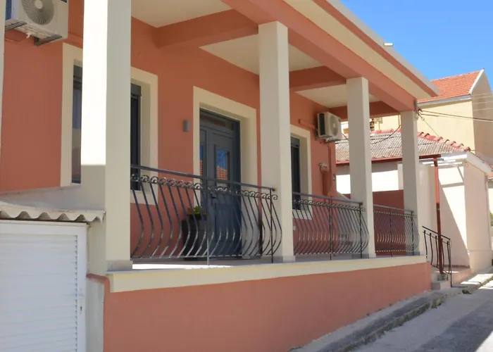 Terracotta Apartment Lixouri