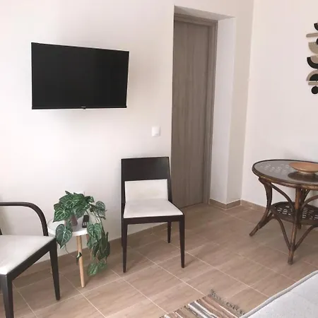 Terracotta Lejlighed Lixouri